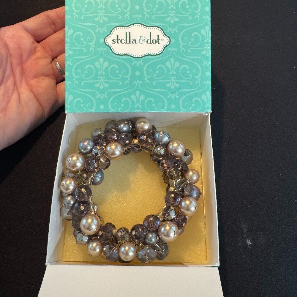 Stella and Dot Vintage Bracelet for Sale! Never worn.  Comes with box.
